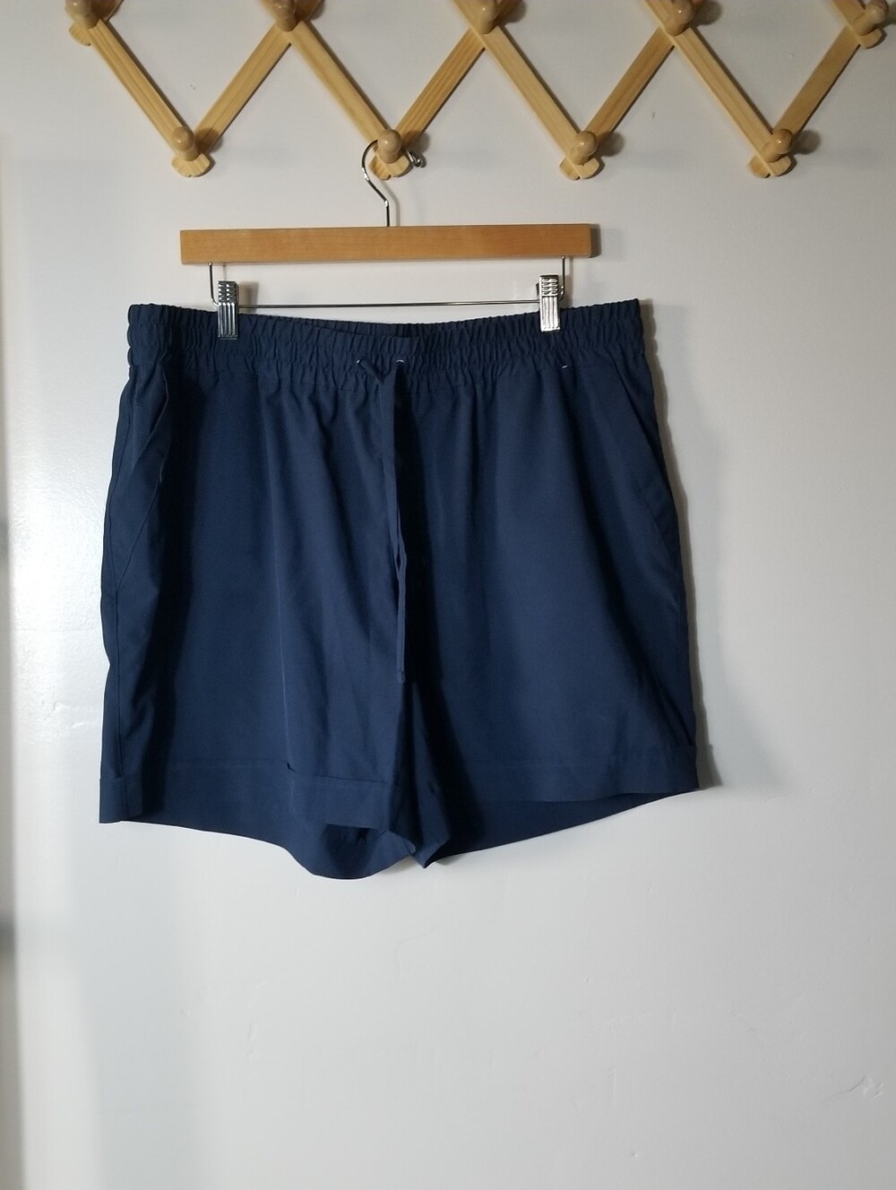 MONDETTA WOMEN'S BLUE SHORTS SIZE XL